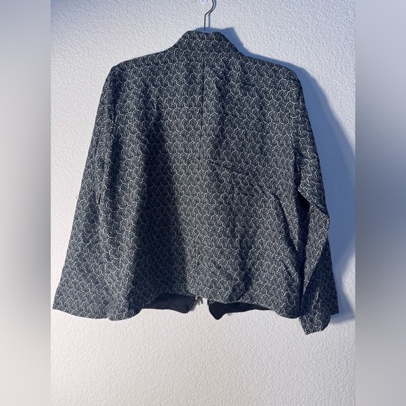 Eileen Fisher Rosette Jacquard Jacket Women's Black and White Patterned Jacket M - Picture 8 of 16